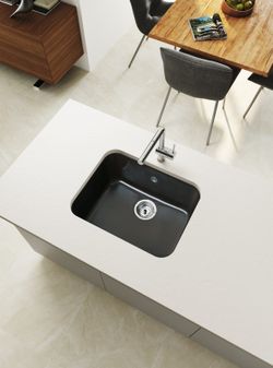 Pia retangular Syan Aquiles Carvão brilhante